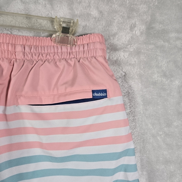 Chubbies Striped Shorts Extra Large XL Inseam 5.5" Classic Swim Trunks Men Lined - Picture 3 of 9